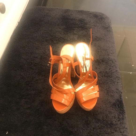 INC SHOES - Picture 3 of 3